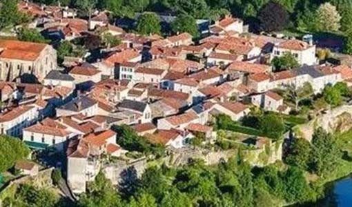 广州回乡建别墅为什么一定要选专业乡墅公司